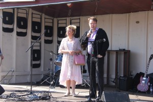 Åsa Qvist och Mikael Tilly på Vårmarknaden i Gråbo 2014